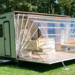 Ένα σούπερ τροχόσπιτο που κάνει το κάμπινγκ να μοιάζει με διαμονή σε πεντάστερο