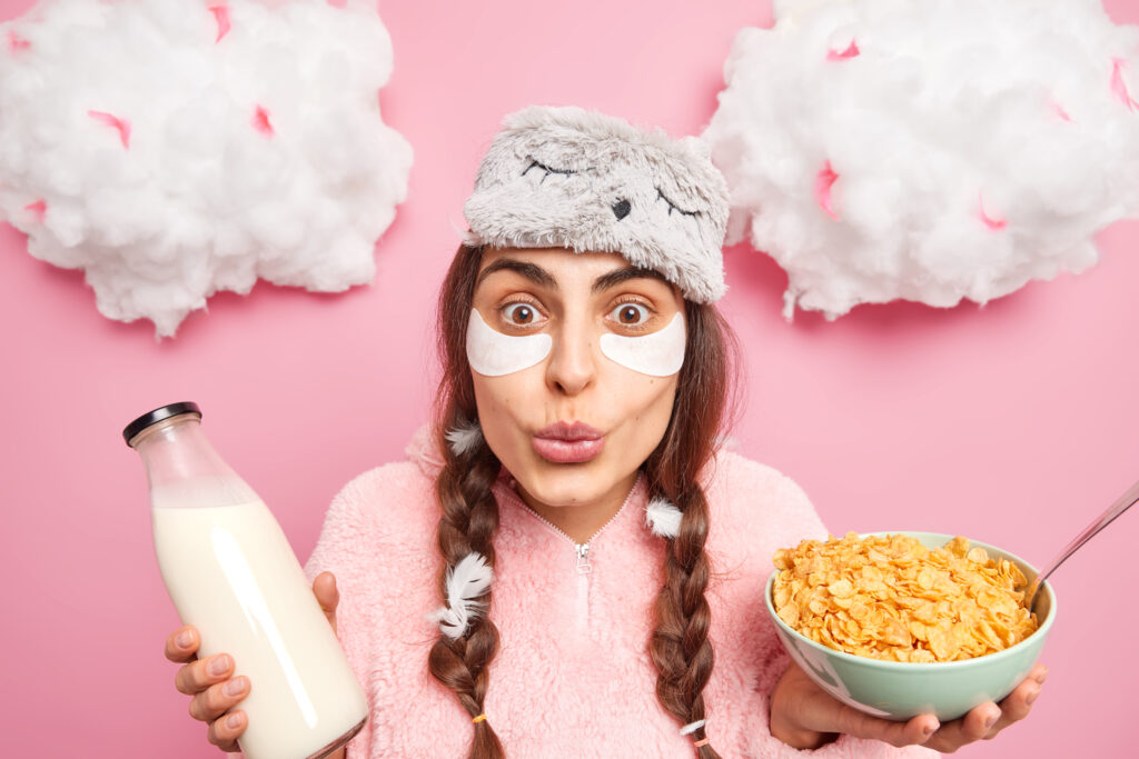 Τρόφιμα που Βοηθούν στον Καλύτερο Ύπνο