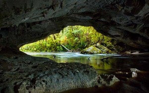 perierga.gr - Moria Arch: Η "καμάρα των ξωτικών"!