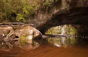 perierga.gr - Moria Arch: Η "καμάρα των ξωτικών"!